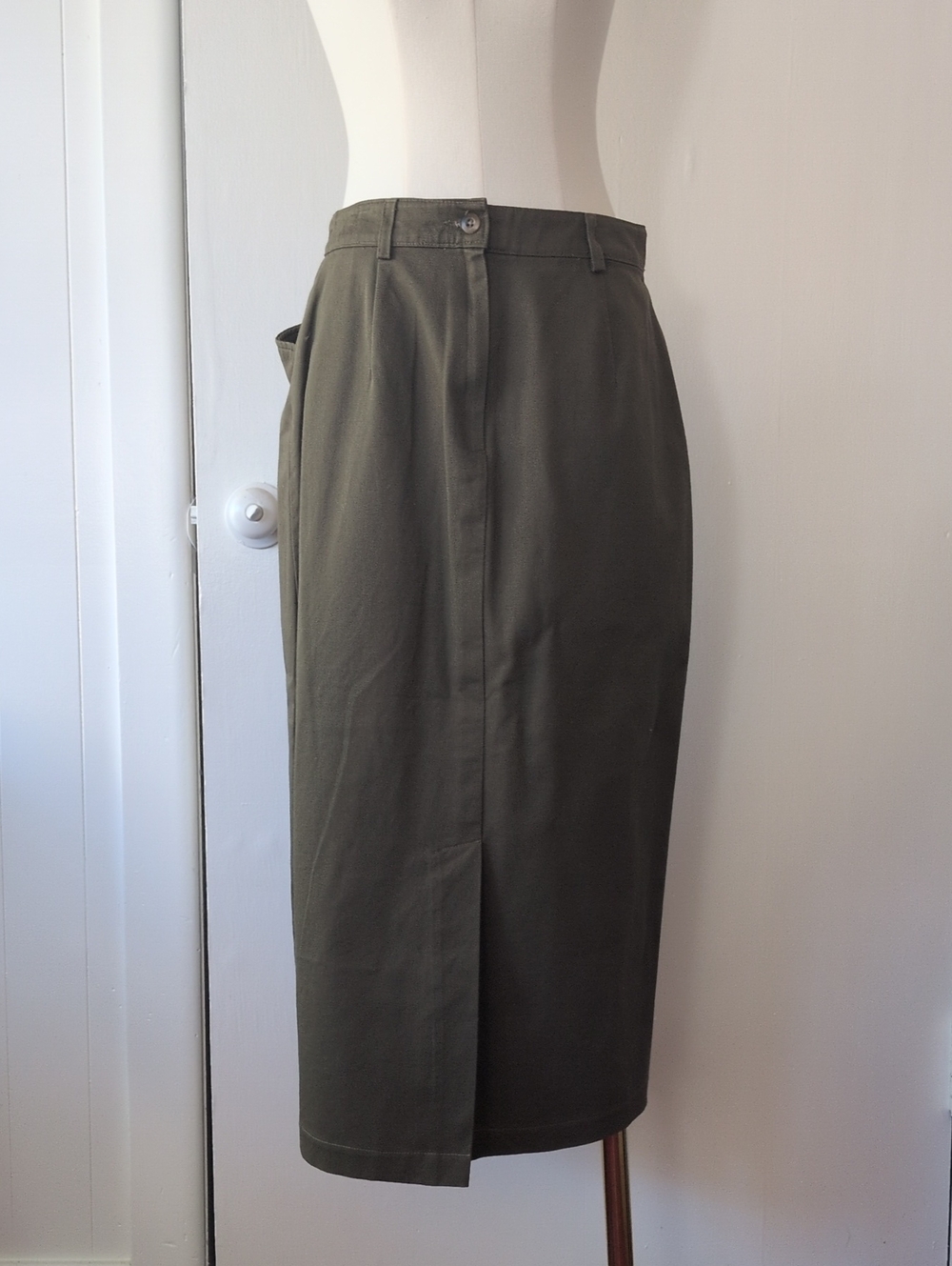Westbound Skirt in Olive - Size 10